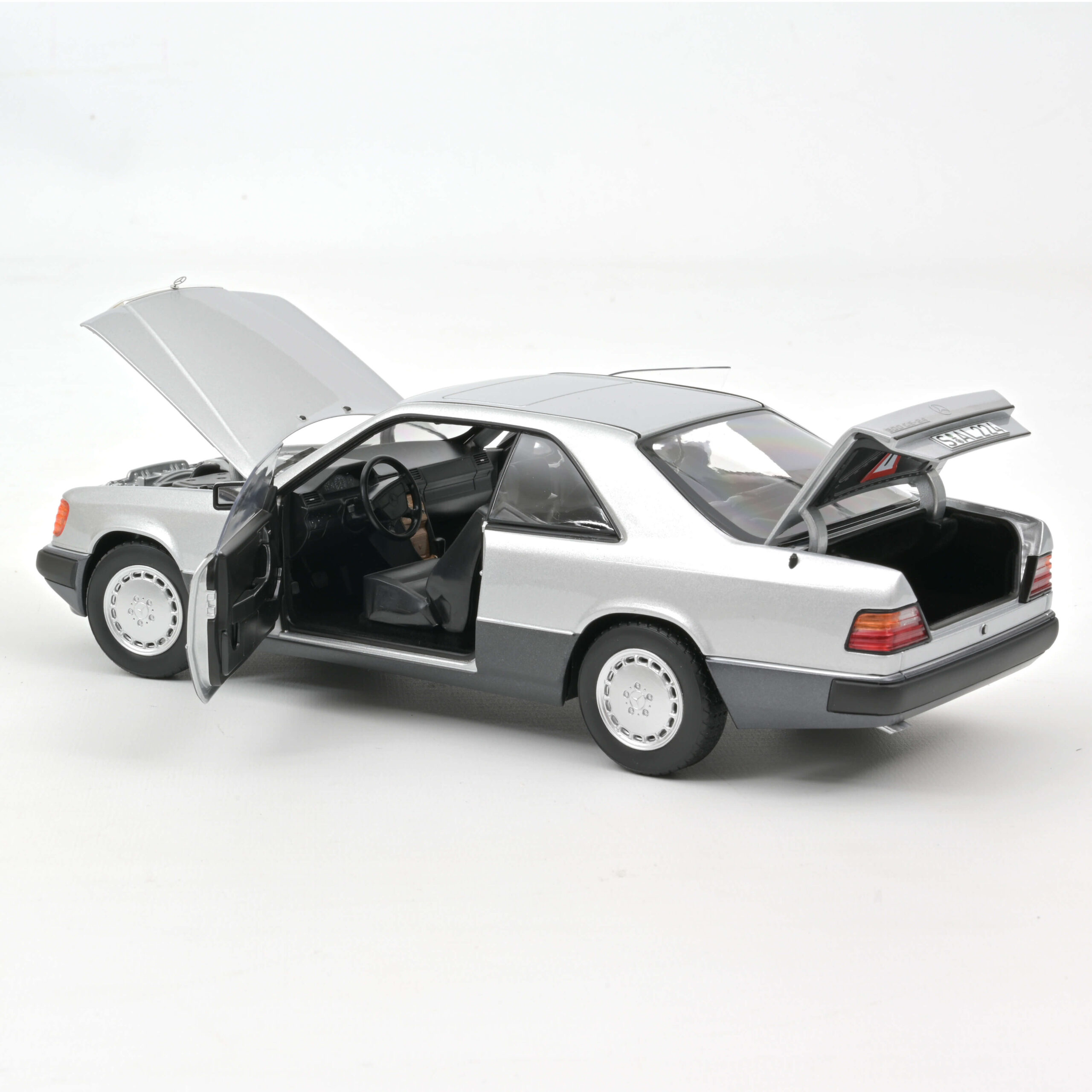 Mercedes-Benz 300 CE-24 Coupé 1990 - Silver - immagine 3