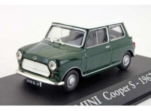 Mini Cooper s, green with white roof 1967