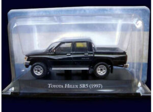 Toyota Hilux sr5, black 1997