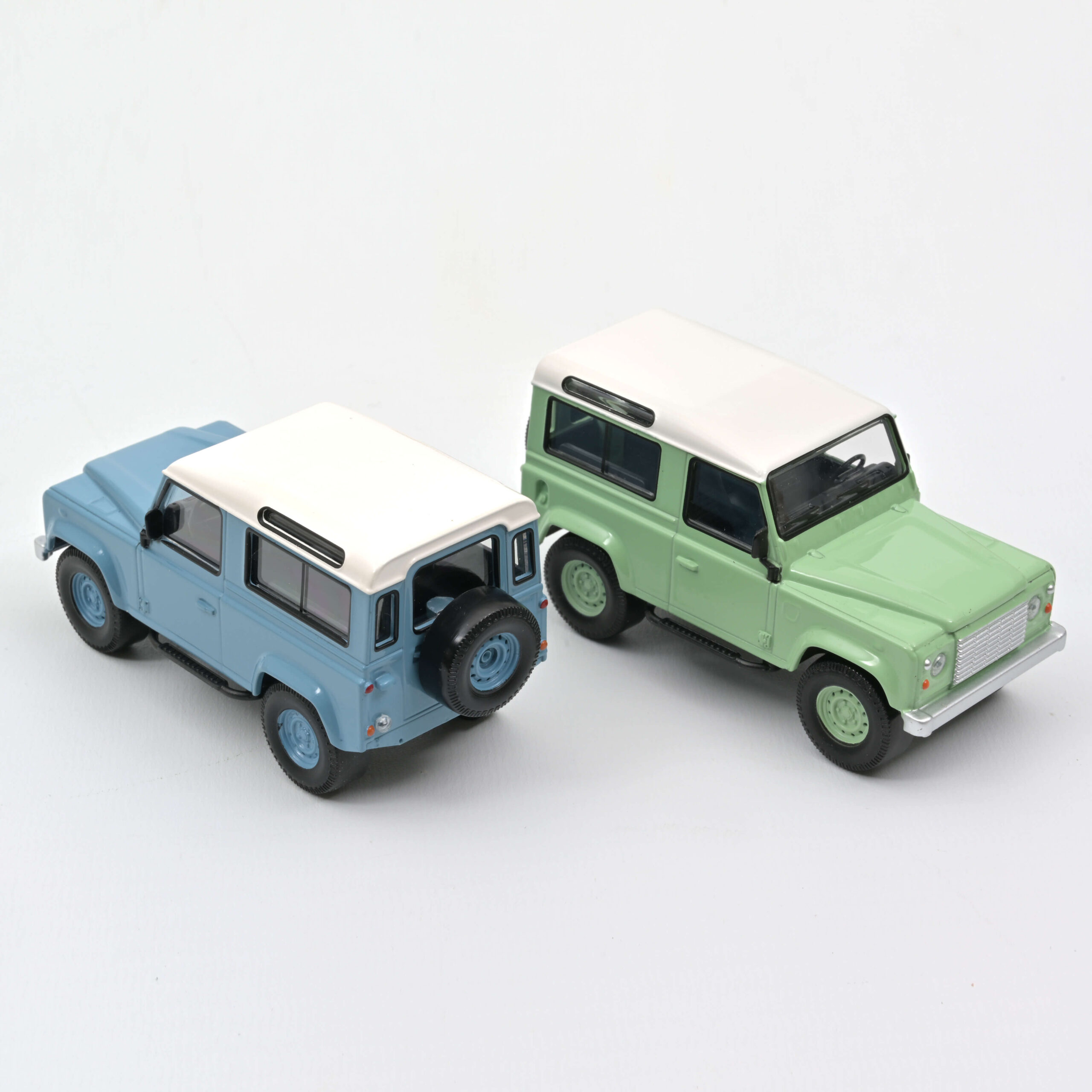 Land Rover Defender 1995 - Green & White - immagine 5