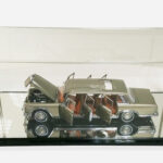 Showcase for Race-Car-Transporter/Truck-models and CMC Mercedes 600 Pullman models in 1:18 and car models in scale 1:12