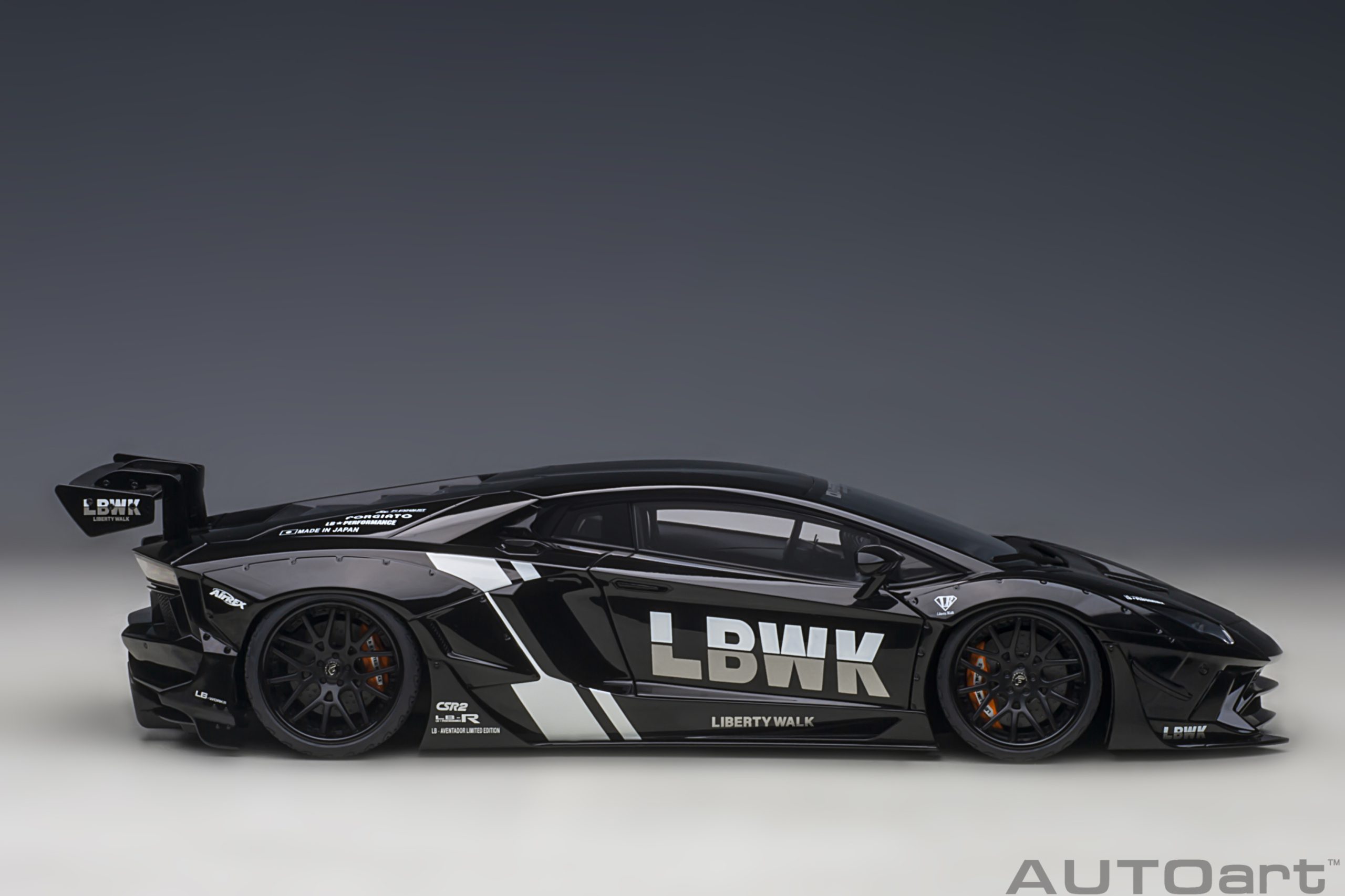 Liberty Walk LB-Works Lamborghini Aventador Limited Edition (LBWK Livery) - immagine 5
