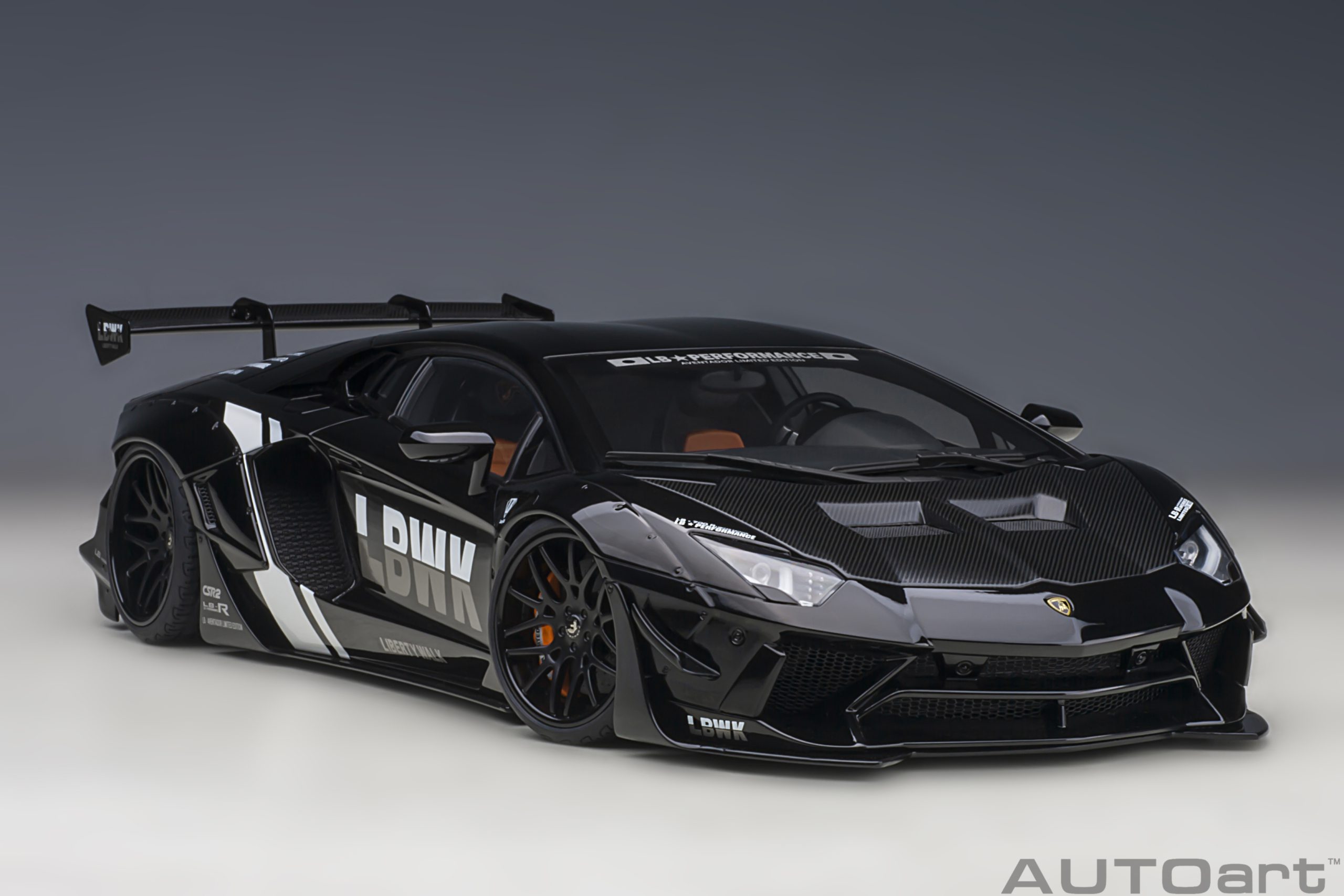 Liberty Walk LB-Works Lamborghini Aventador Limited Edition (LBWK Livery) - immagine 17