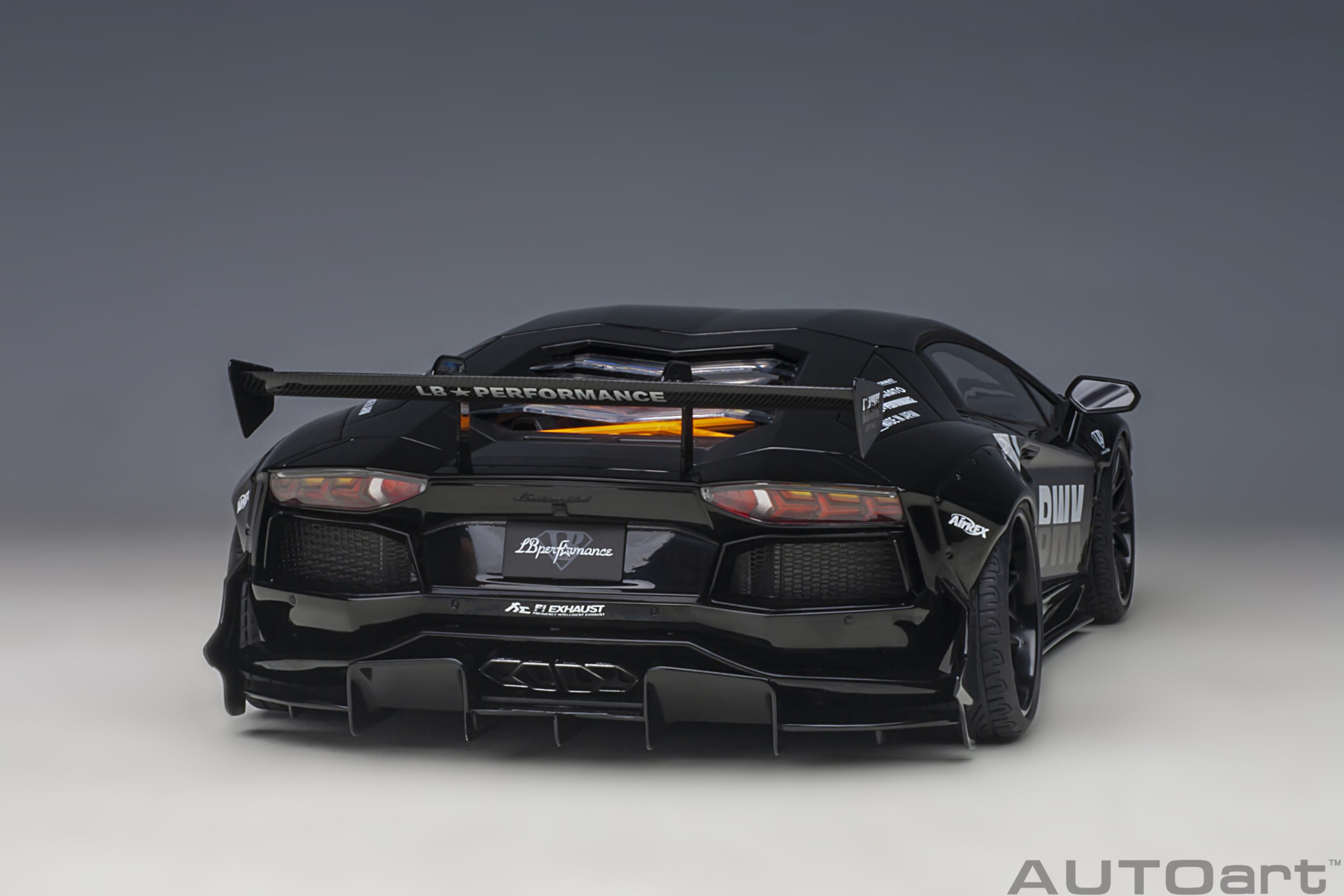 Liberty Walk LB-Works Lamborghini Aventador Limited Edition (LBWK Livery) - immagine 19