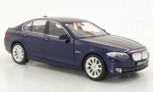 BMW 535i (F10), metallic-dark blue