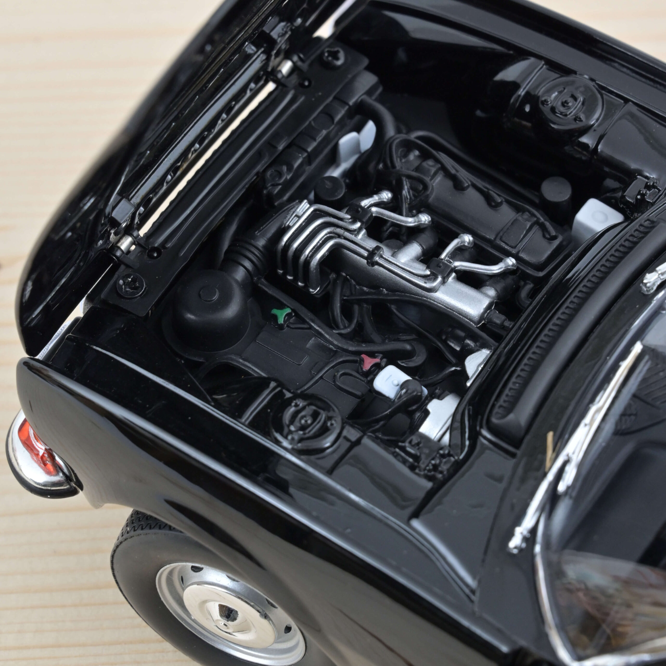 Peugeot 504 Coupé 1972 Black - immagine 2
