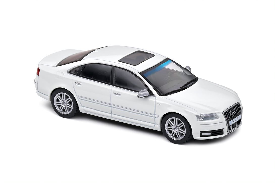 AUDI S8 (D3) WHITE – Bild 3