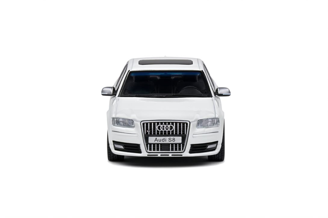 AUDI S8 (D3) WHITE – Bild 2