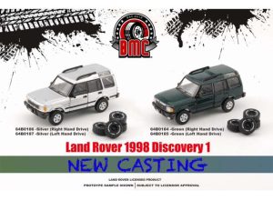 Land Rover Discovery 1 1998, silver with an extra set of off road tires.