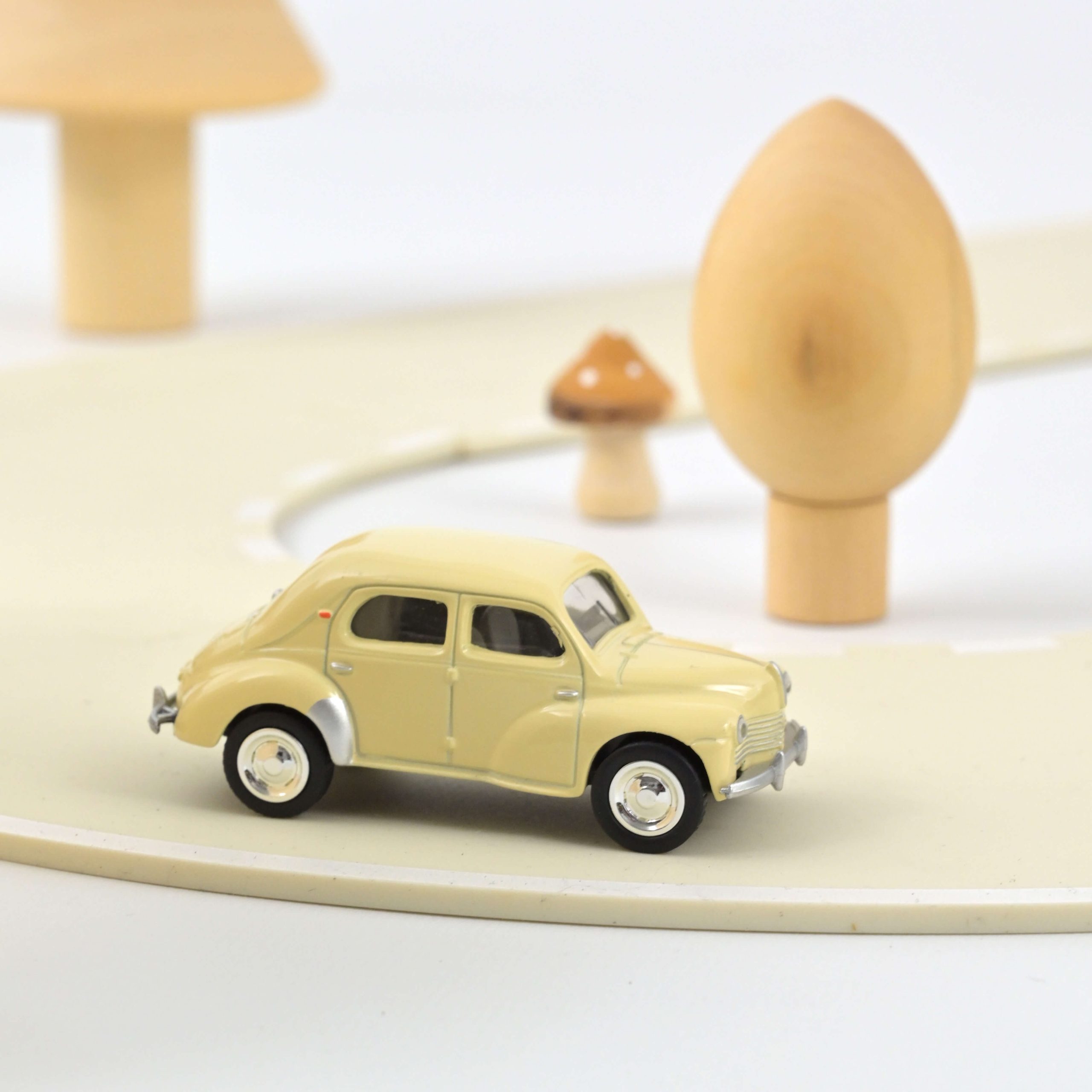 Renault 4CV 1946 Cream - Зображення 2