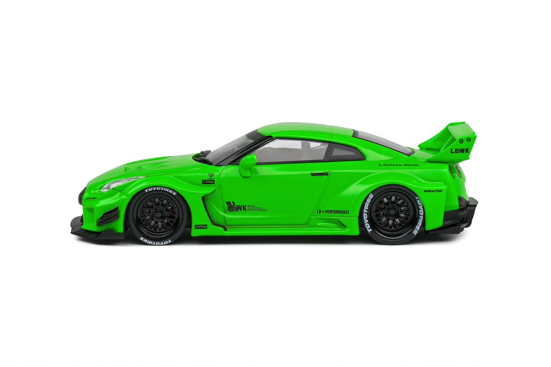 NISSAN GT-R (R35) LB WORK SILHOUETTE GREEN – Bild 7