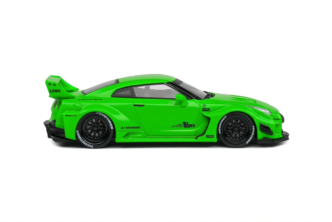 NISSAN GT-R (R35) LB WORK SILHOUETTE GREEN – Bild 8