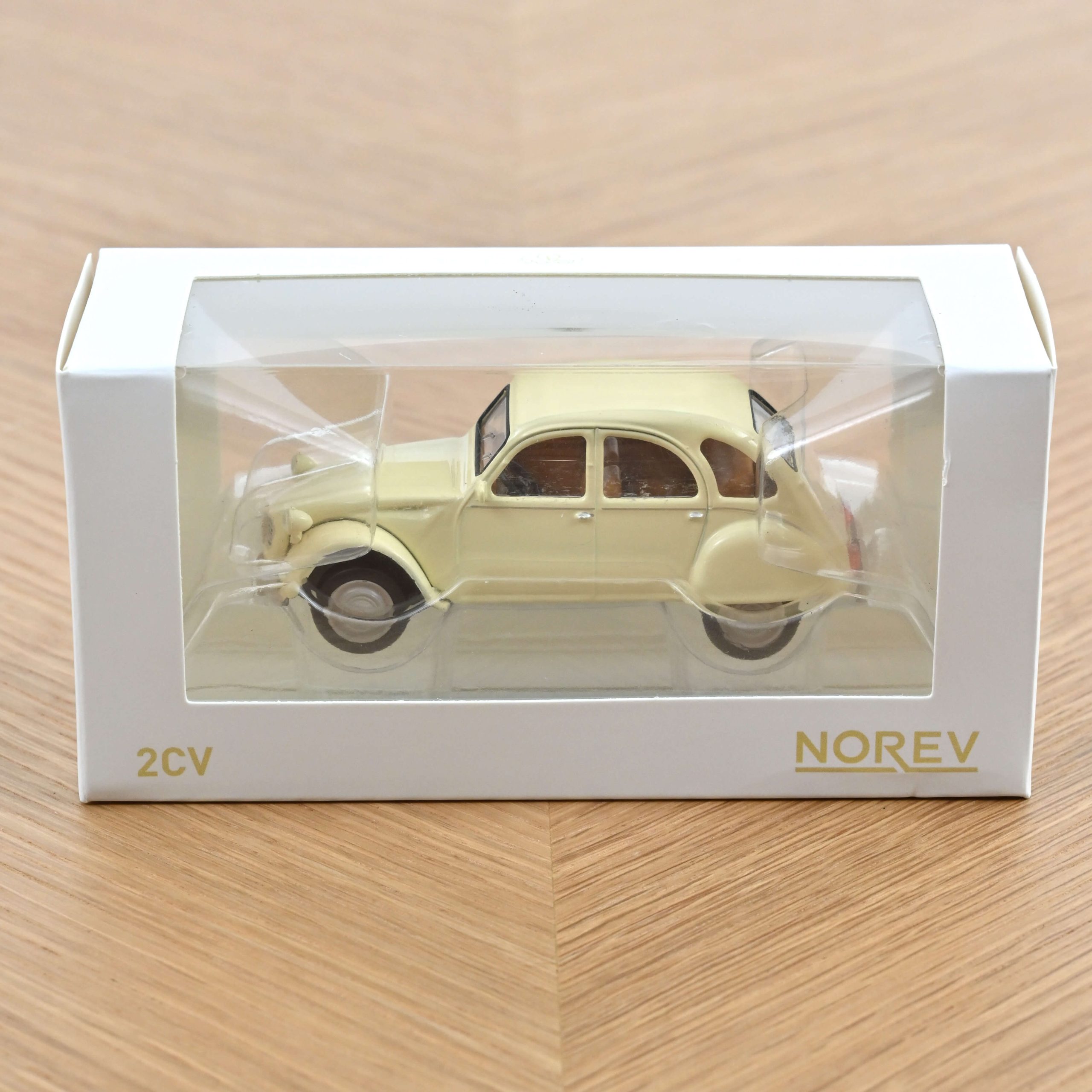 Citroën 2CV 1978 Beige Jet-car - Image 2