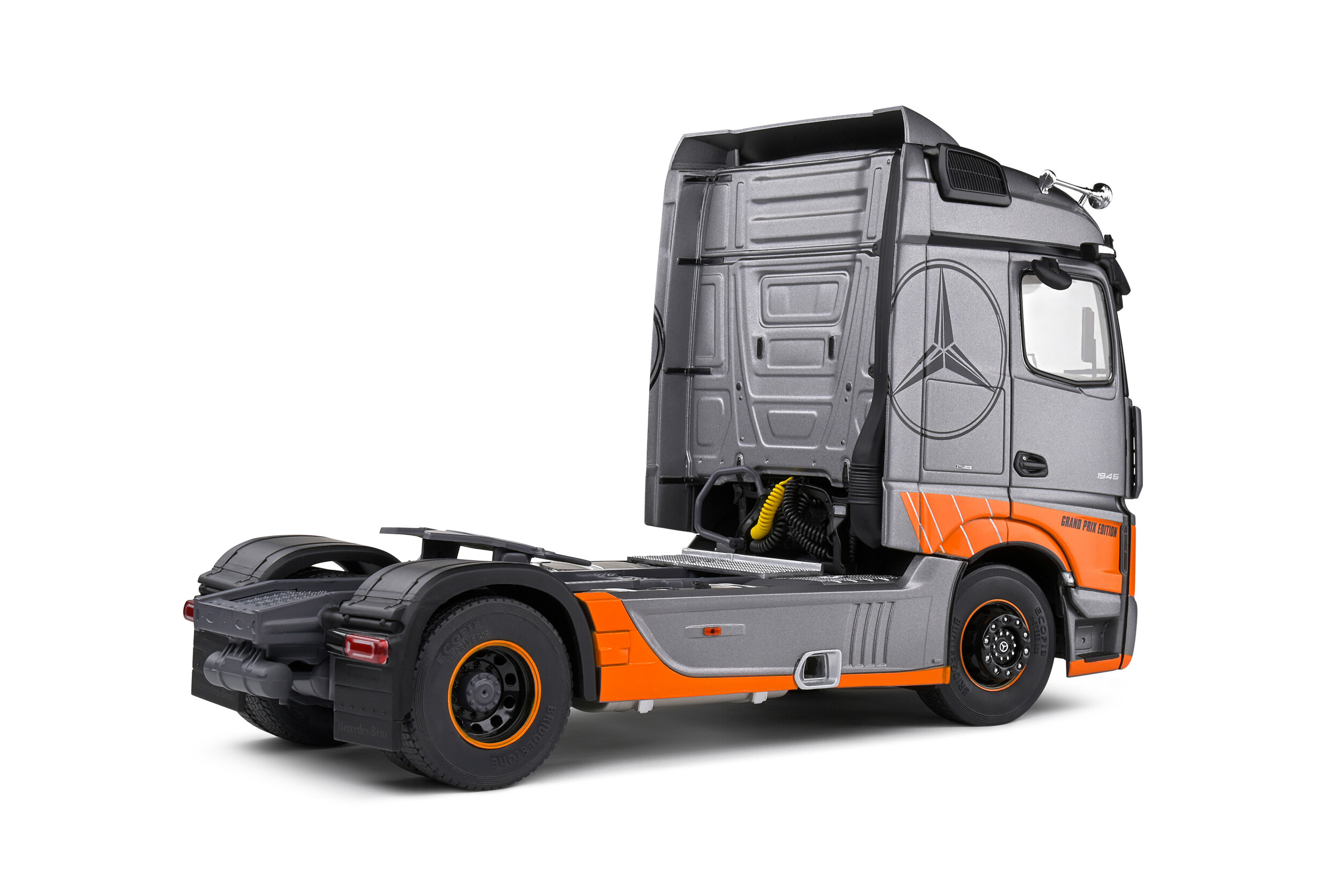 MERCEDES-BENZ ACTROS L GRAND PRIX EDITION SILVER 2019 – Bild 5