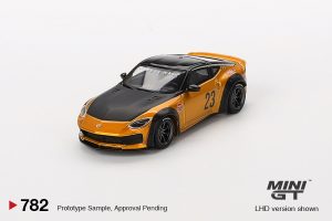 NISSAN 400Z LB NATION WORKS GOLD 2024