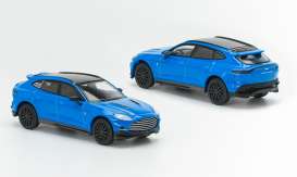 Aston Martin DBX 707, blue