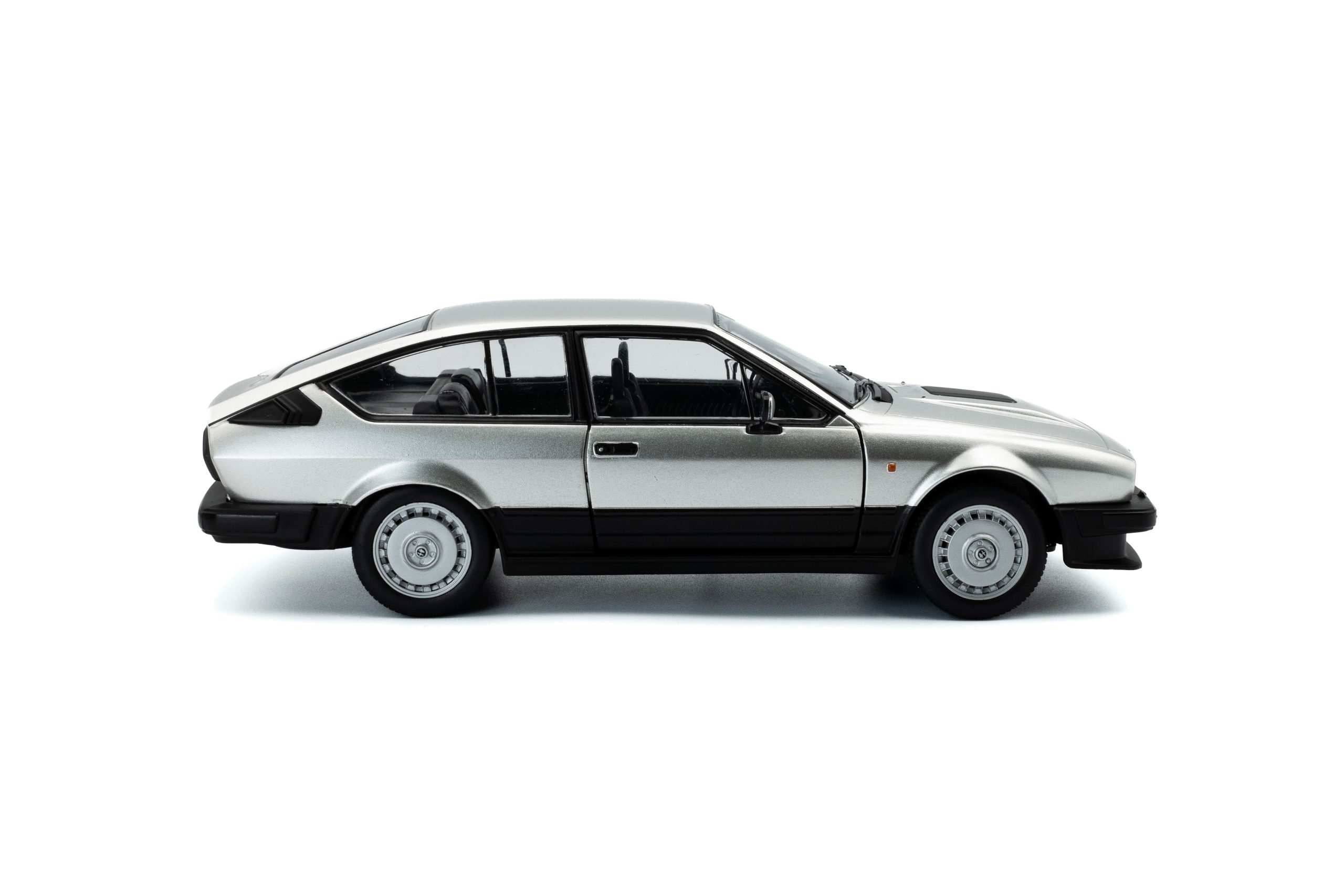 ALFA ROMEO GTV6 SILVER 1984 - Зображення 5