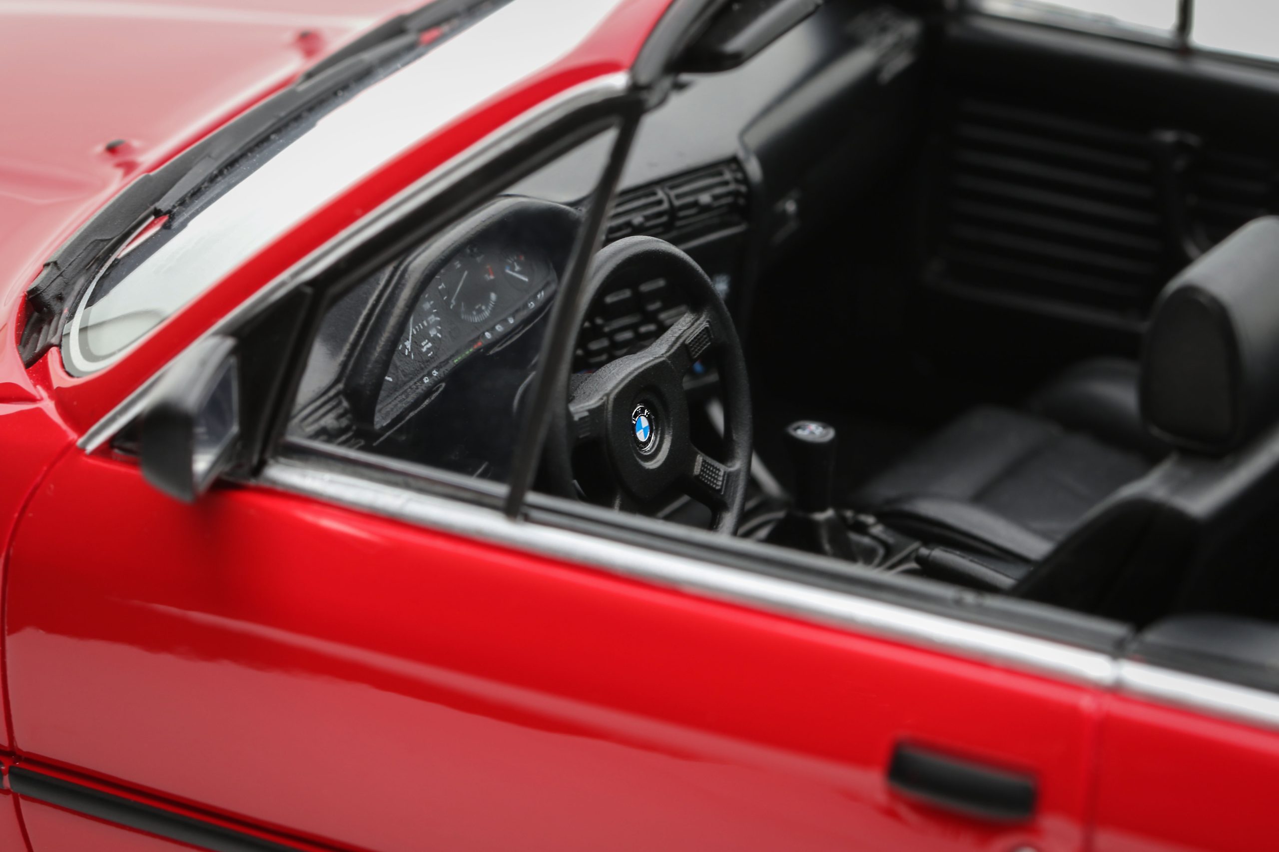 BMW 325I E30 CONVERTIBLE BRIGHT RED 308 1986 - Figura 3