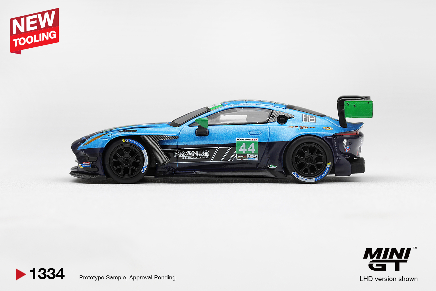 ASTON MARTIN VANTAGE GT3 EVO #44 MAGNUS RACING DAYTONA 24 HRS 2025 - immagine 2