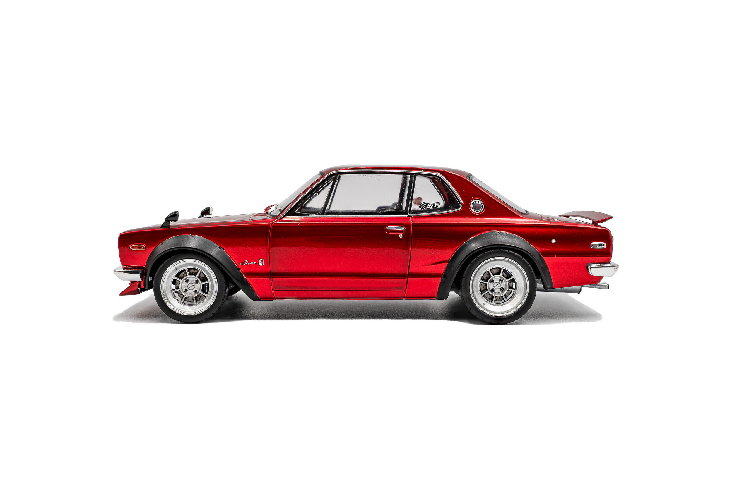 NISSAN SKYLINE 2000 GT-R (KPGC10) HAKOSUKA SOLIDO WORKS RED METALIC - Image 7