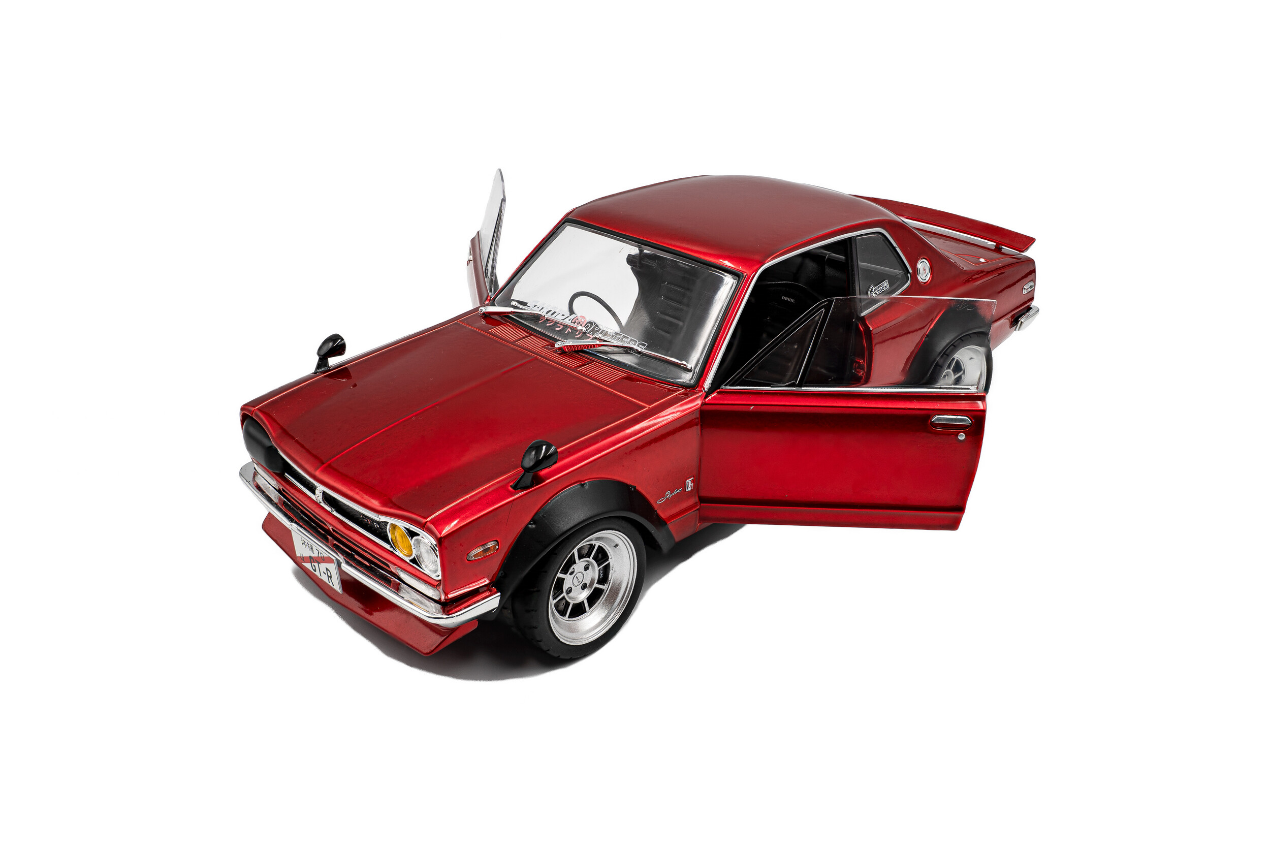 NISSAN SKYLINE 2000 GT-R (KPGC10) HAKOSUKA SOLIDO WORKS RED METALIC - Image 2